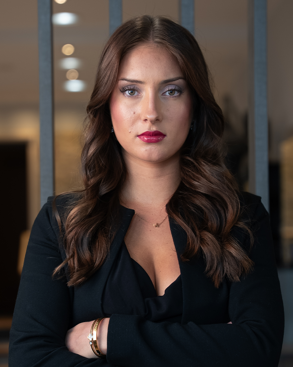 Tuende-Menge_Langanhaltendes-Make-up_Make-up-mit-Stilberatung_Schminkberatung-vom-Profi_Hochwertige-Kosmetikprodukte_Make-up-Workshop-privat_10-240x300